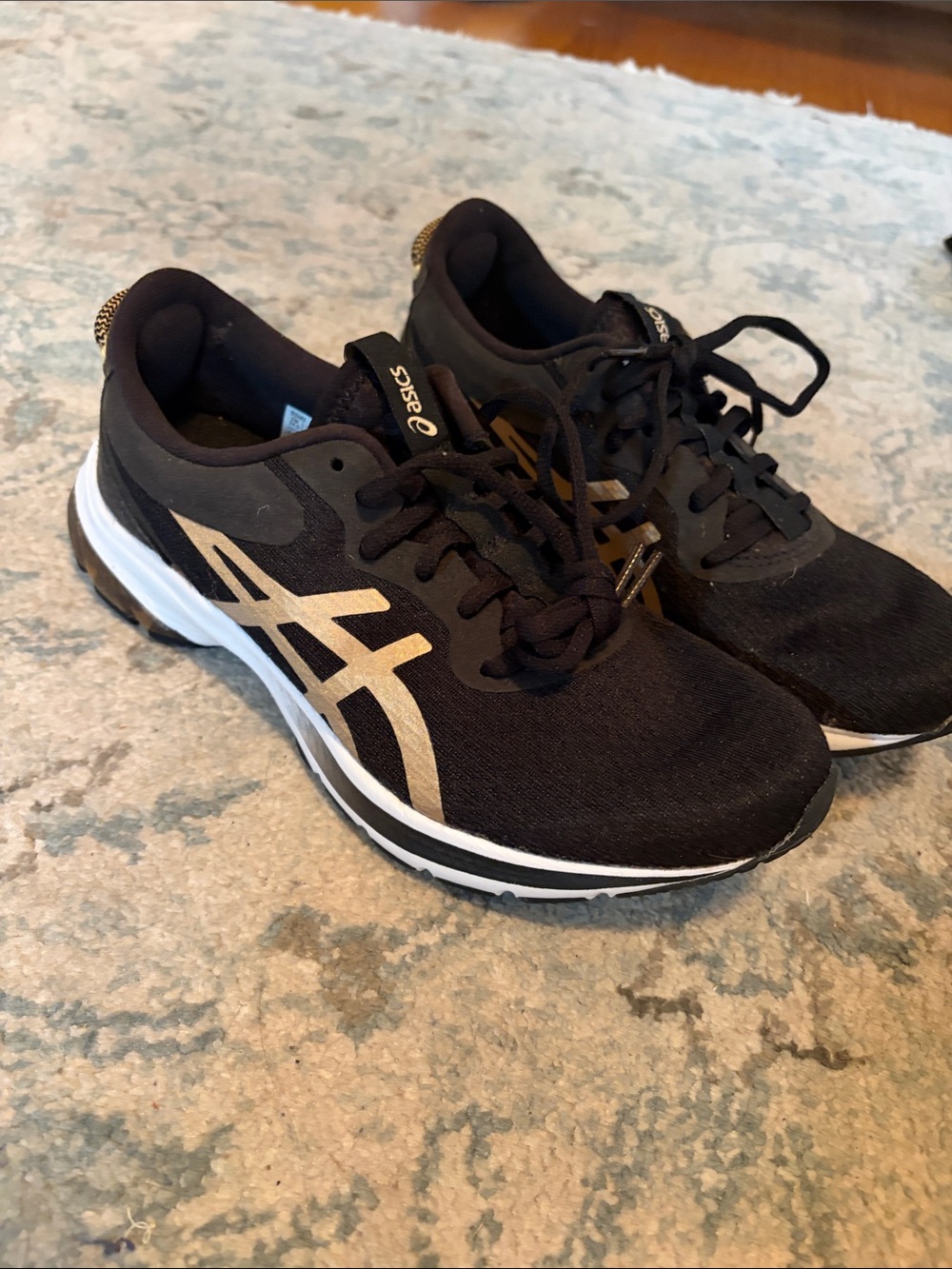 Asics Women’s Black Athletic Running Shoes with White Midsole